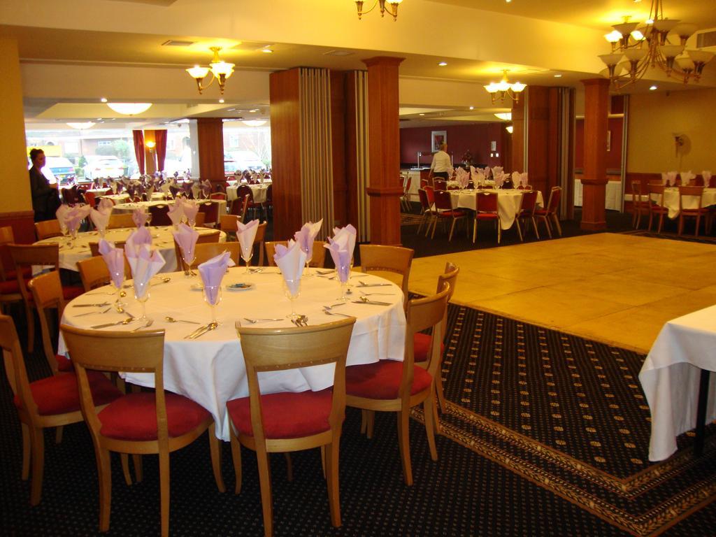 London - Wembley International Hotel Restaurant photo